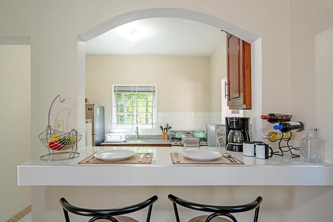 Palm Leaf Cottage مونتيغو باي المظهر الخارجي الصورة
